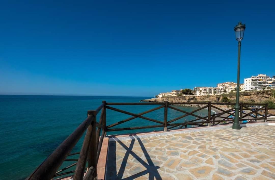 Atico En Mar De Nerja Lägenhet Exteriör bild