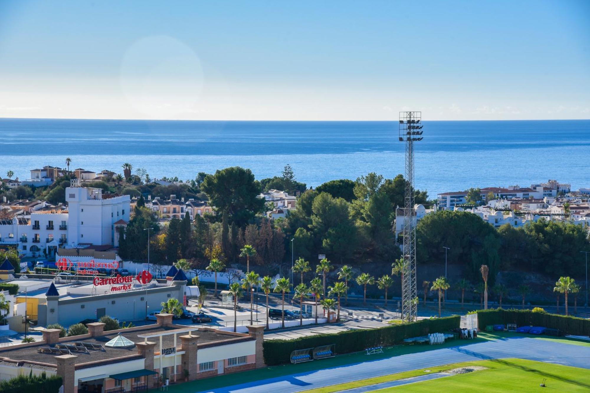 Atico En Mar De Nerja Lägenhet Exteriör bild